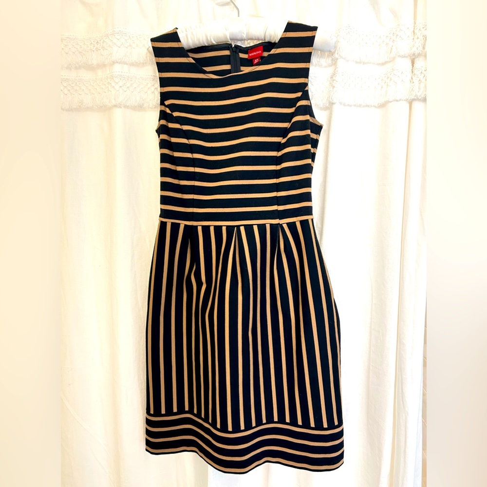 Merona cotton blend dress.  Small tan and black